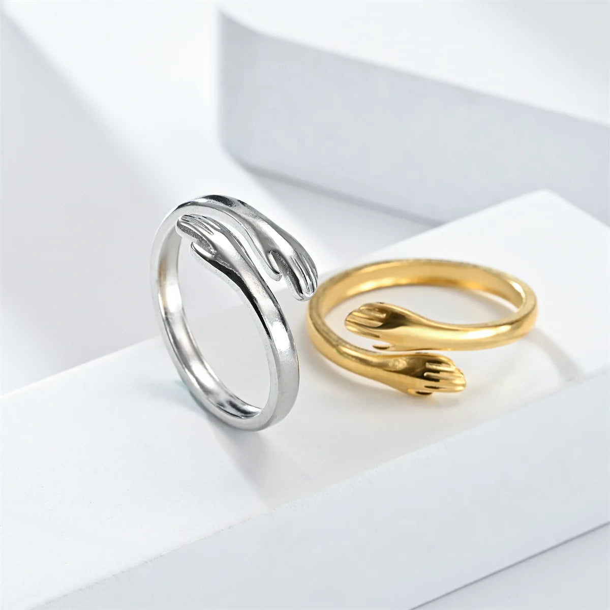 The CÂLIN ring