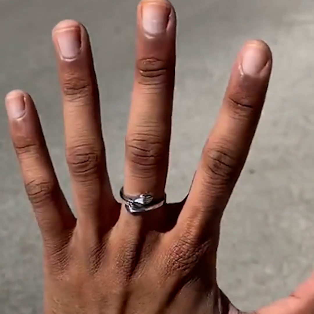 The CÂLIN ring