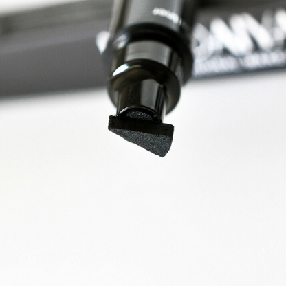 2-in-1 Eyeliner Stamp and Pen